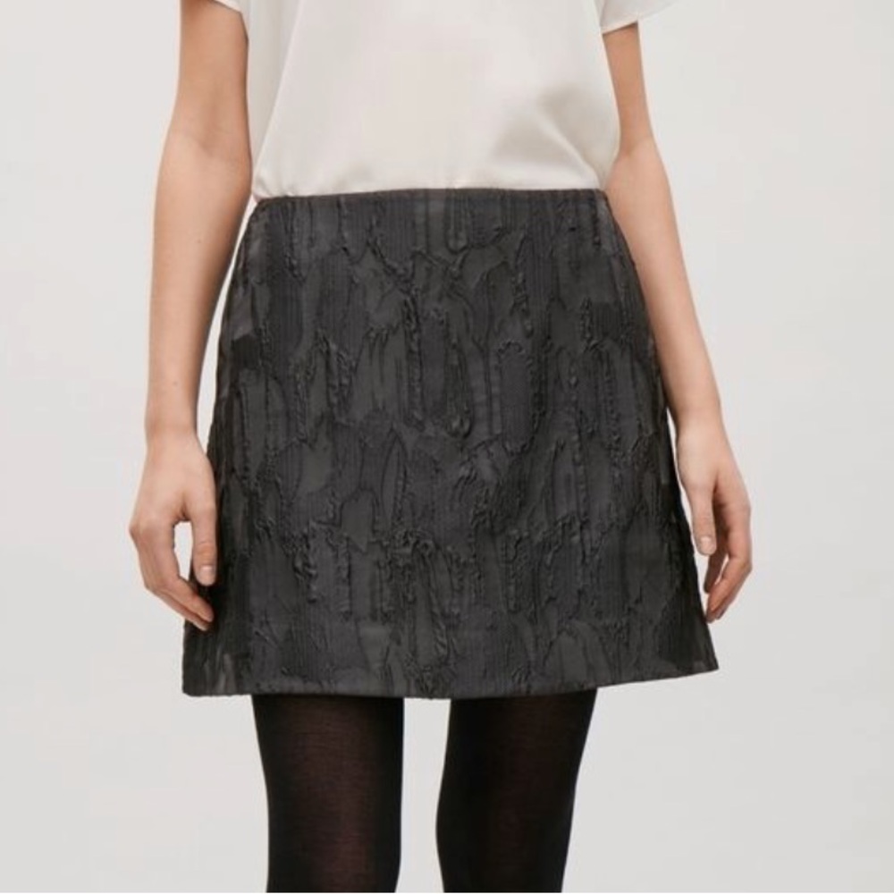 COS A line textured skirt mini size 6 black silk jacquard